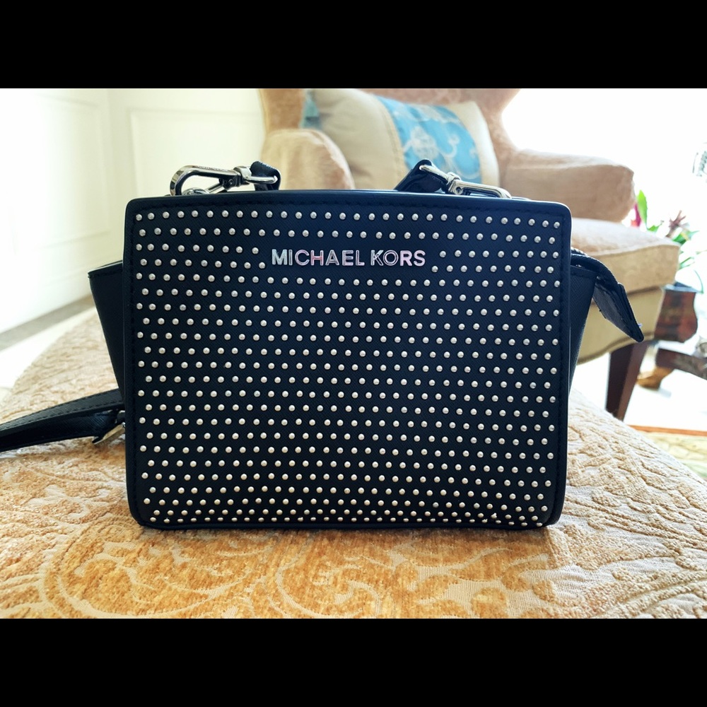 🔥Michael Kors Crossbody bag/clutch❣️